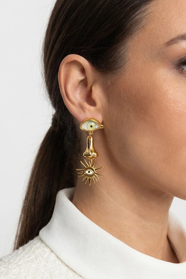 PENDIENTES COLGANTES CON MOTIVO DE OJO Y AMULETOS - ORO