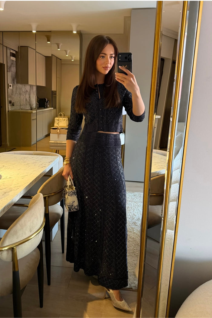 CONJUNTO DE ENCAJE CON ROMBOS DE MANGA LARGA Y FALDA MAXI - AZUL MARINO