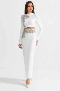 CONJUNTO DE TOP Y FALDA MAXI CON FLORES DE PEDRERÍA - BLANCO