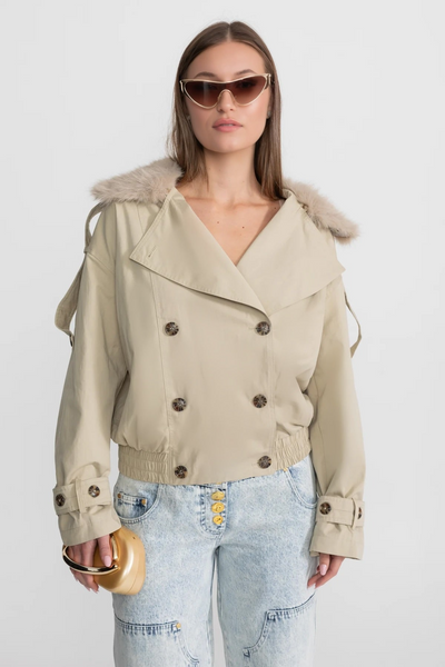 TRENCH CORTO CON CUELLO DE PELO - BEIGE