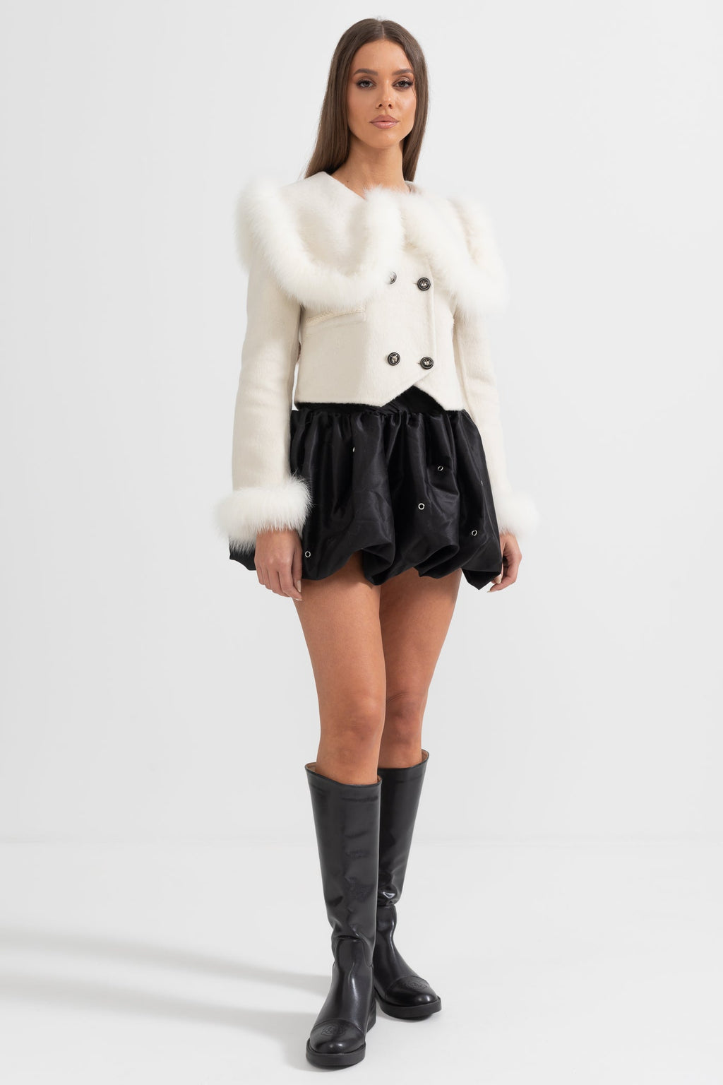 Chaqueta corta cruzada con cuello de pelo - Blanco