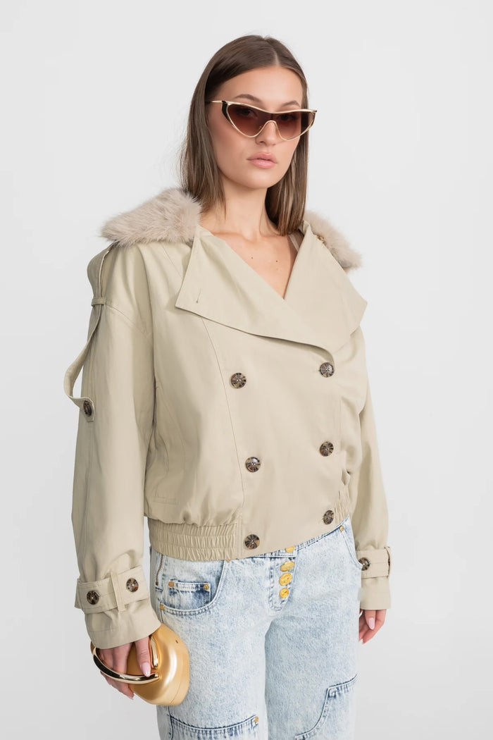 TRENCH CORTO CON CUELLO DE PELO - BEIGE