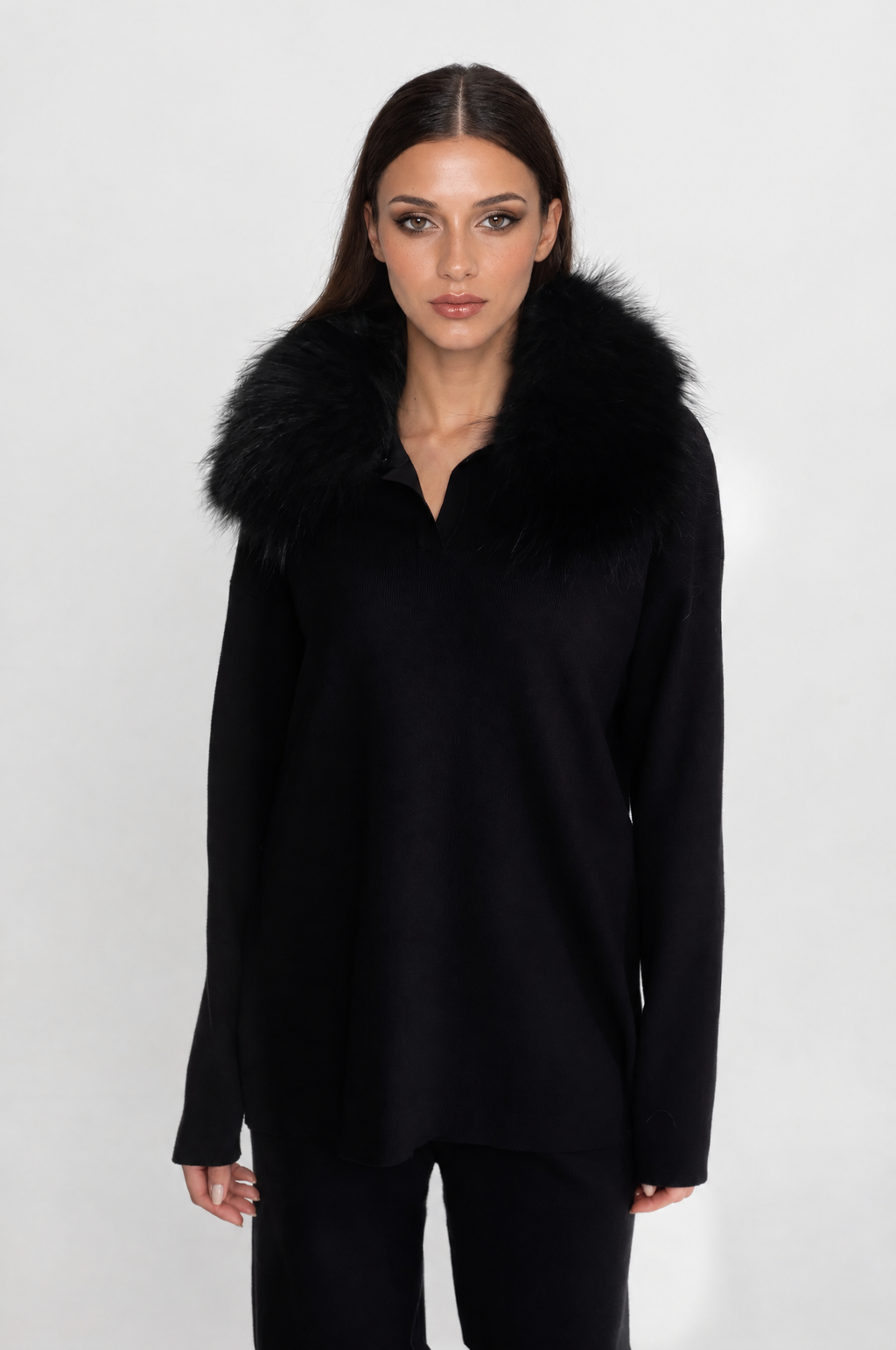 CONJUNTO DE PUNTO CON CUELLO DE PELO - NEGRO