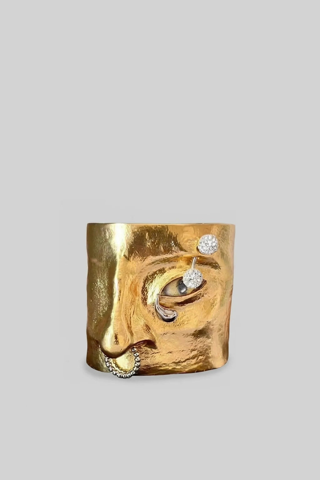 PULSERA RÍGIDA MARTILLADA CON PEDRERÍA - ORO