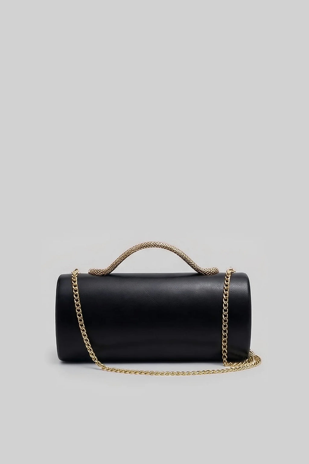 BOLSO DE MANO ESTRUCTURADO CON ASA DE SERPIENTE Y CADENA DORADA - NEGRO