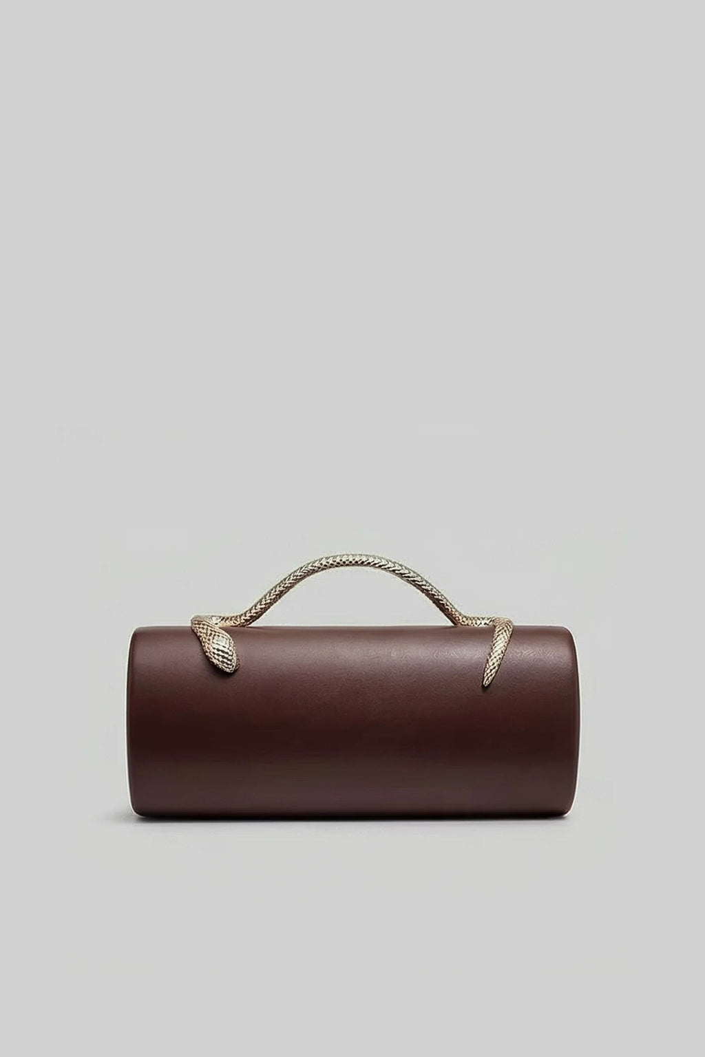 BOLSO DE MANO ESTRUCTURADO CON ASA DE SERPIENTE Y CADENA DORADA - MARRÓN
