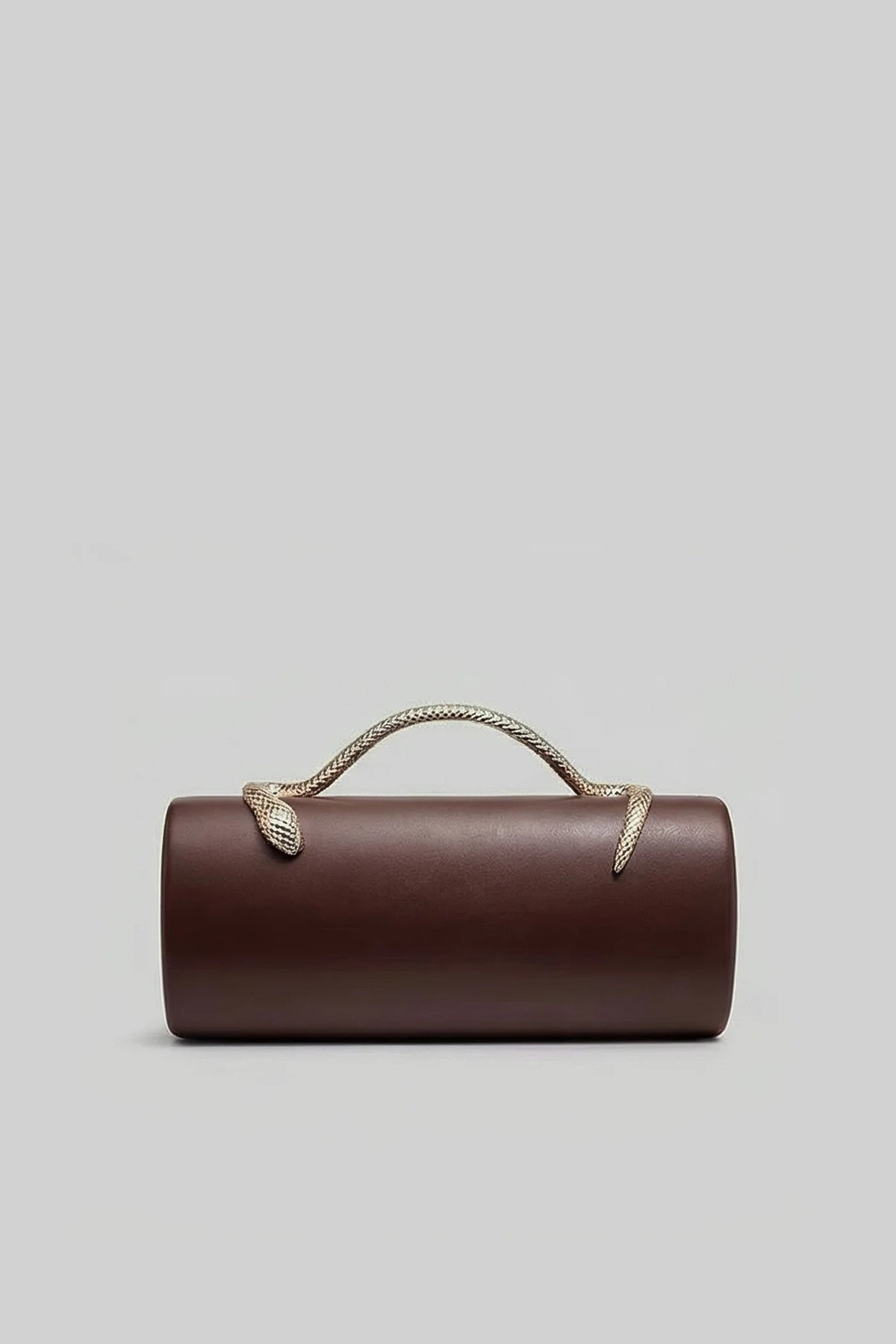 BOLSO DE MANO ESTRUCTURADO CON ASA DE SERPIENTE Y CADENA DORADA - MARRÓN