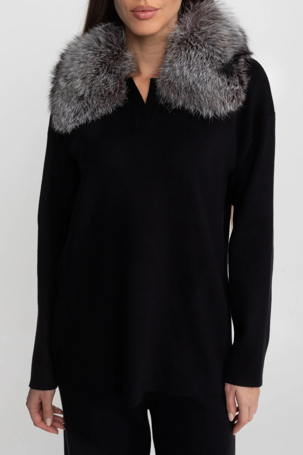 CONJUNTO DE PUNTO CON CUELLO DE PELO - NEGRO/GRIS