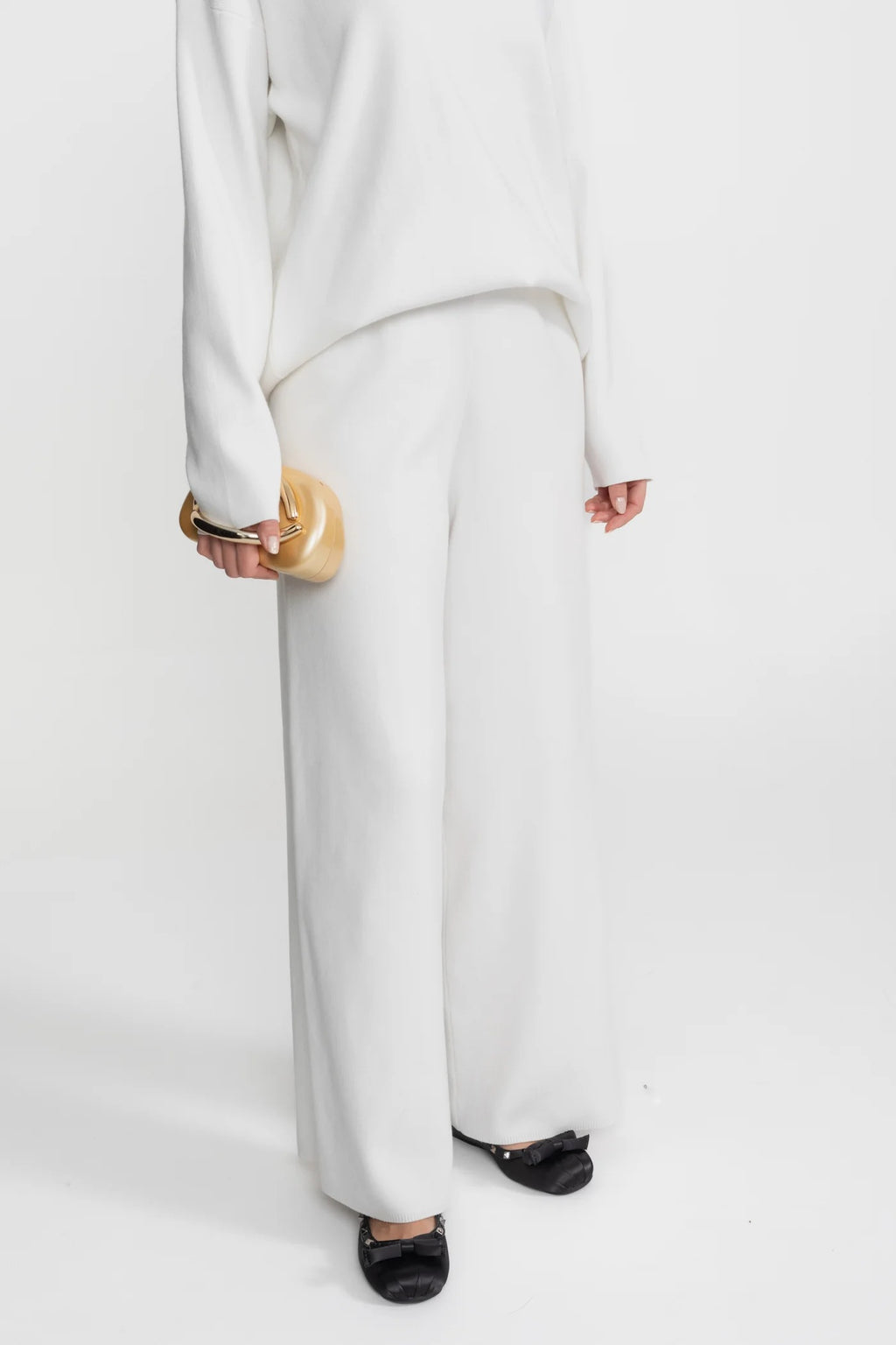 CONJUNTO DE PUNTO CON CUELLO DE PELO - BLANCO