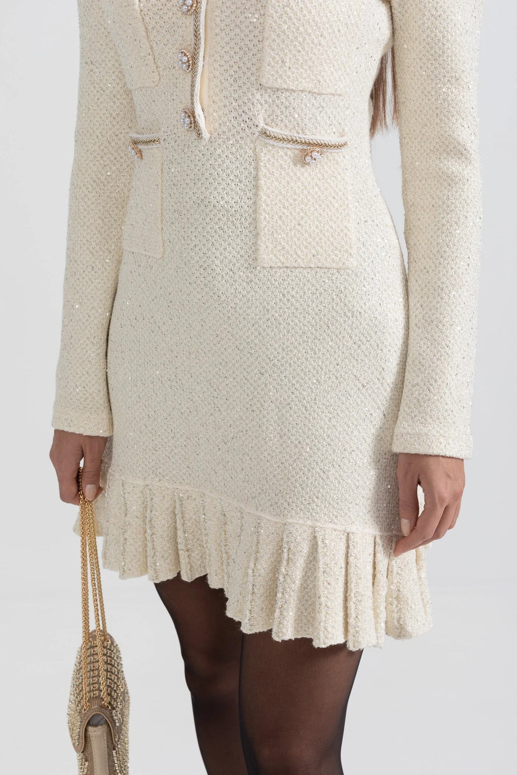 VESTIDO DE PUNTO TEXTURIZADO CON DETALLE FLORAL - MARFIL