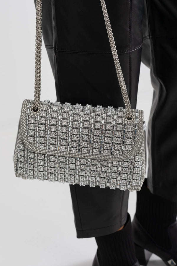BOLSO DE MANO TRENZADO CON PEDRERÍA BRILLANTE - PLATA