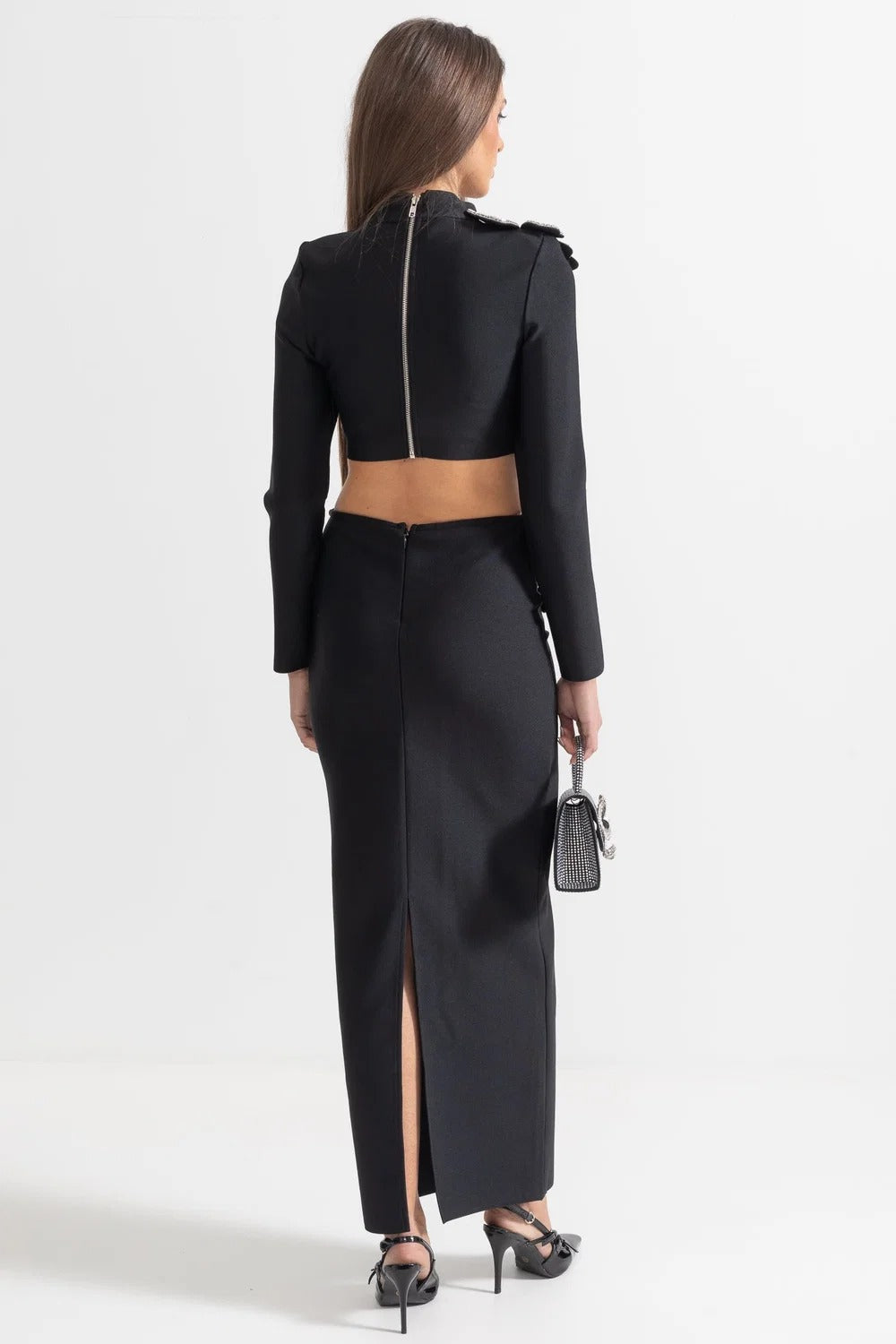 CONJUNTO DE TOP Y FALDA MAXI CON FLORES DE PEDRERÍA - NEGRO